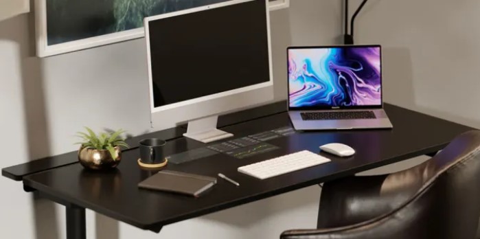 Lumina: presented the desk with integrated display