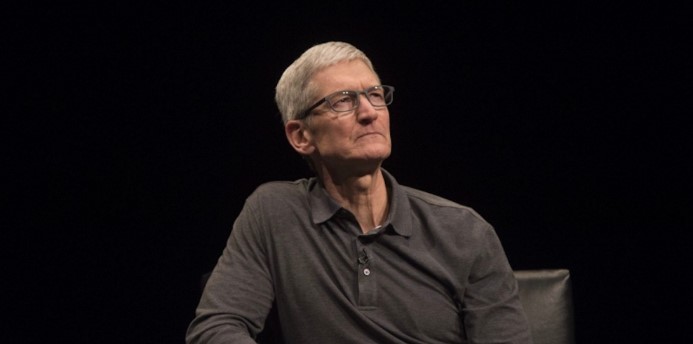 Tim Cook announces the return to the Apple offices, but the employees are furious