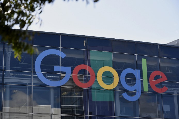 Google to Kiev employees: "Stay safe"